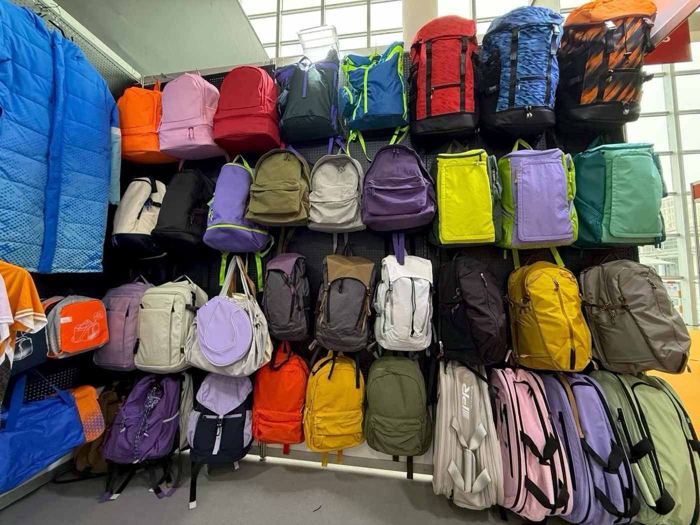 Backpack range on the show wall